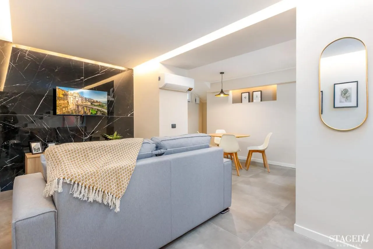 Feel - Grand Alta Apartment Bergamo 0*,